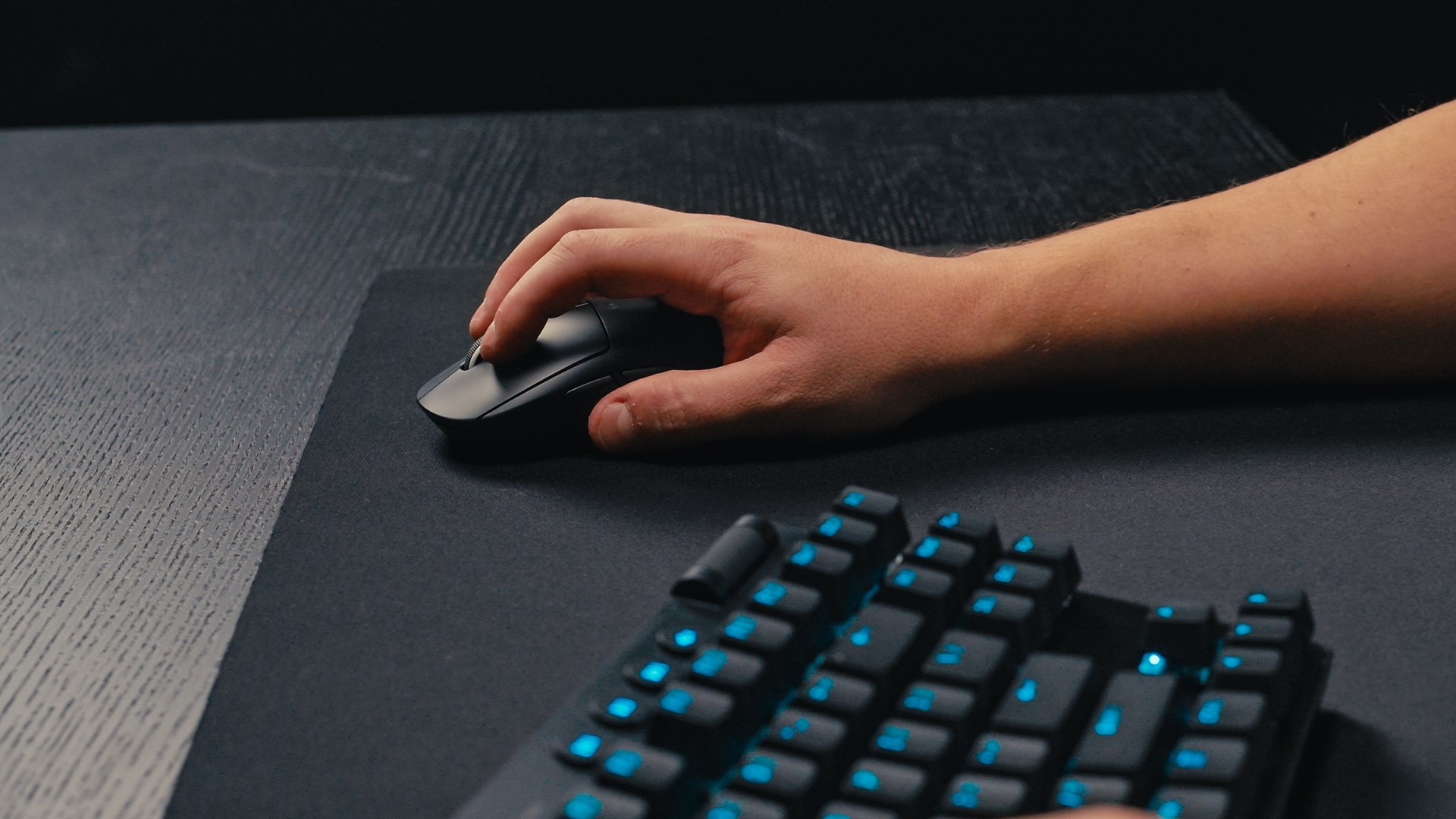 Logitech G PRO X myszka Gaming Po prawej stronie RF Wireless Optyczny 32000 DPI